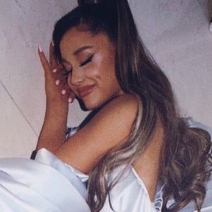 Meet your Posher, Savannah